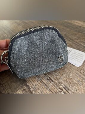 Lululemon everywhere belt bag nano •silver glitter